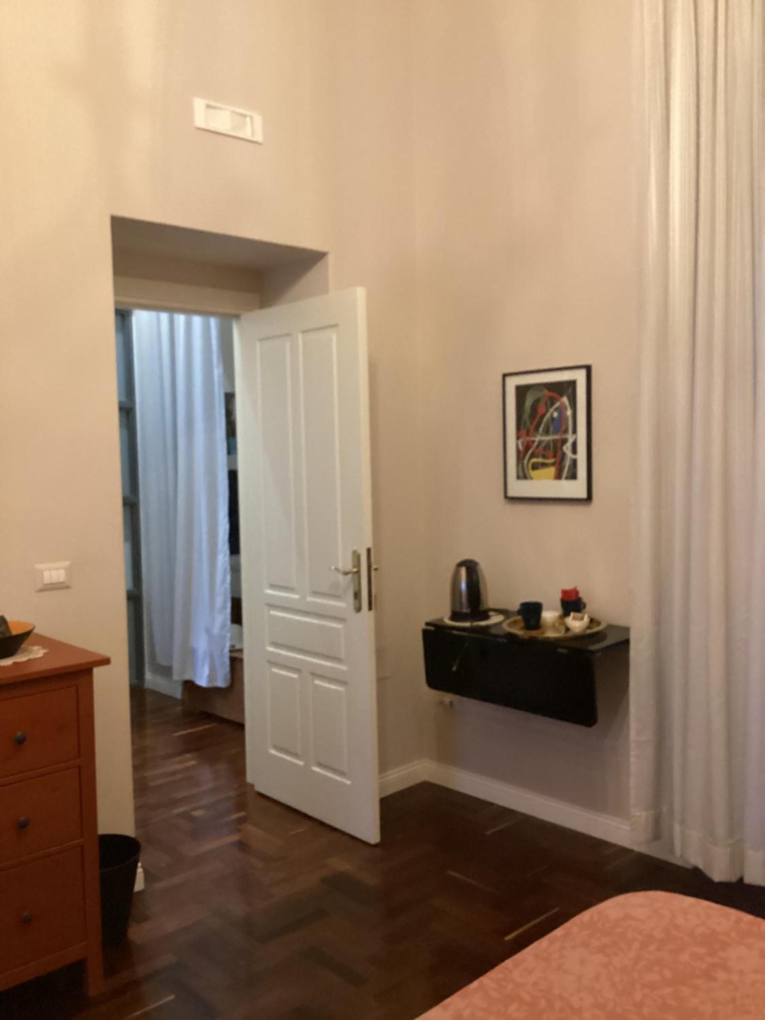 Beb Binario39 Bed and Breakfast Napels Buitenkant foto