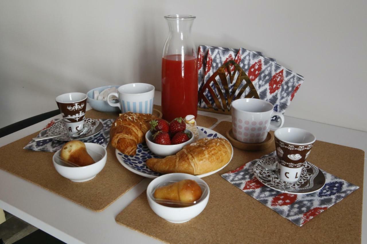 Beb Binario39 Bed and Breakfast Napels Buitenkant foto