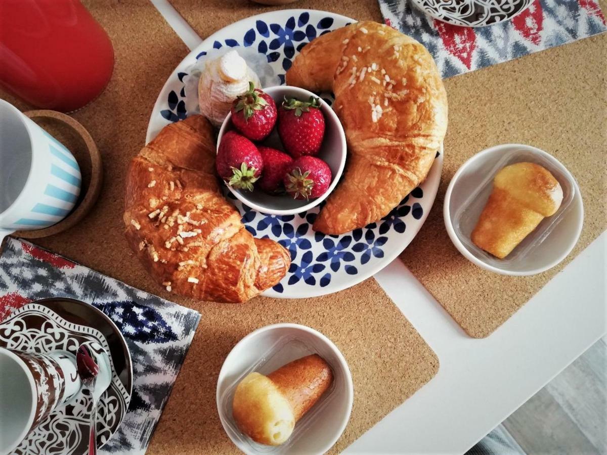 Beb Binario39 Bed and Breakfast Napels Buitenkant foto