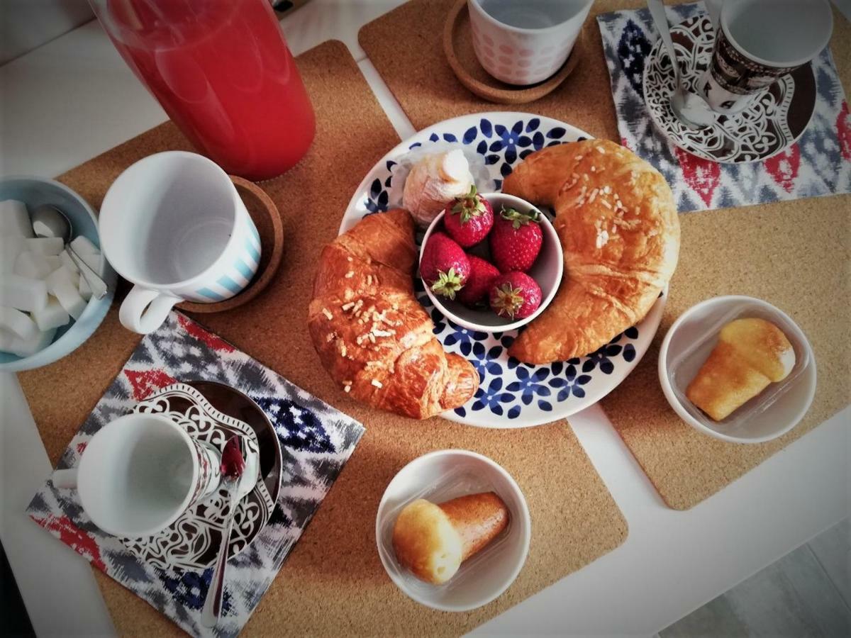 Beb Binario39 Bed and Breakfast Napels Buitenkant foto
