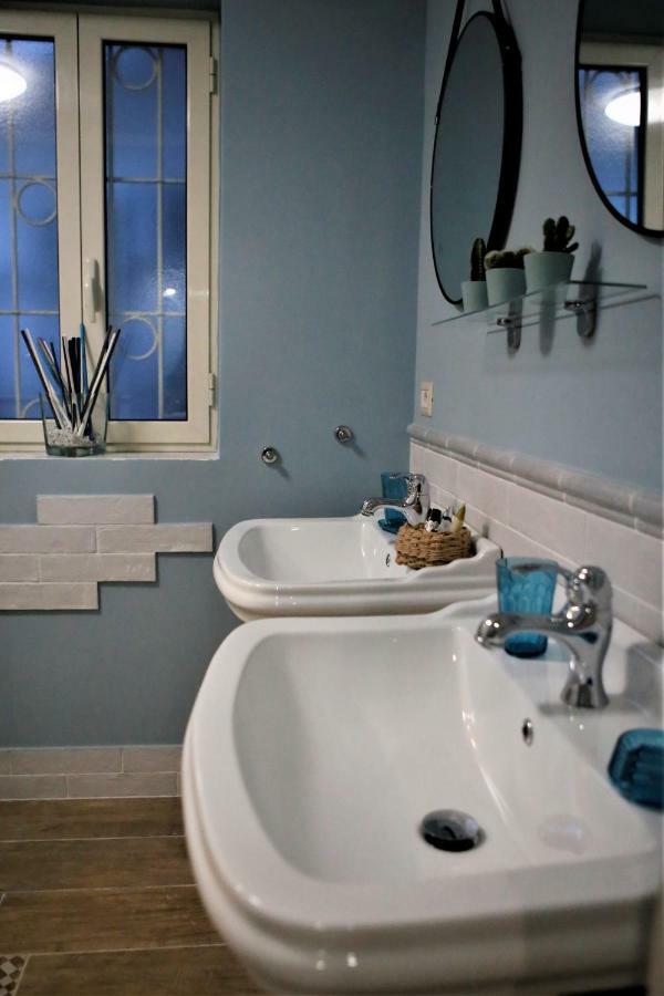 Beb Binario39 Bed and Breakfast Napels Buitenkant foto