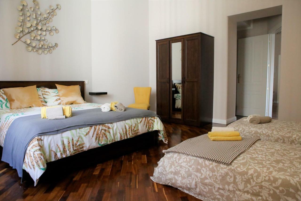 Beb Binario39 Bed and Breakfast Napels Buitenkant foto
