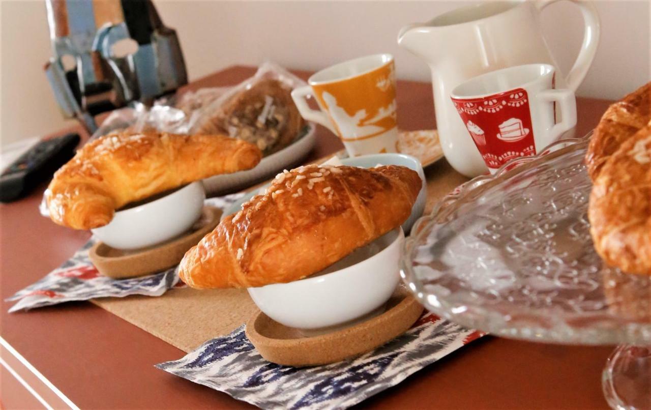 Beb Binario39 Bed and Breakfast Napels Buitenkant foto